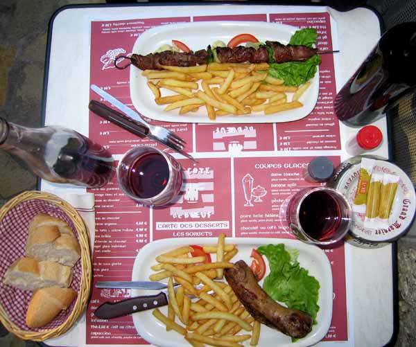 Walking in France: Our main courses at the Côte de Boeuf