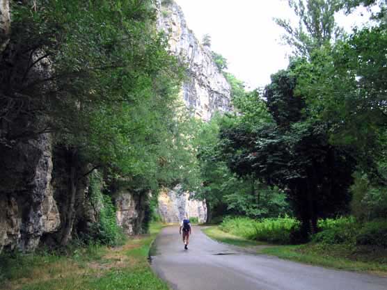Walking in France: Approaching Gluges