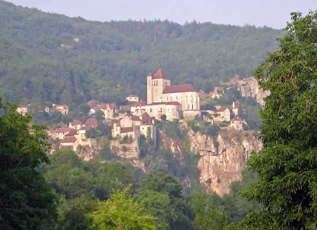 Walking in France: Saint-Cirq-Lapopie from the camping ground