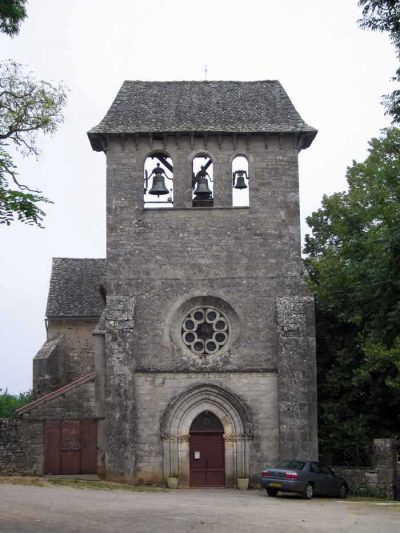 Walking in France: Entrance to the priory at Laramière