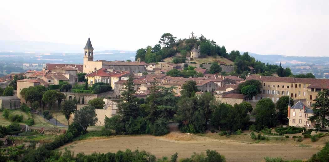 Walking in France: Our first view of Lautrec