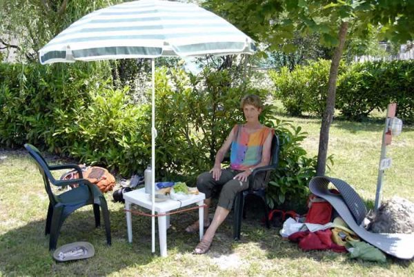 Walking in France: Luxury - two chairs, a table and some shade