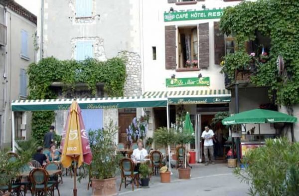 Walking in France: Dining in Rémuzat