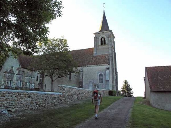 Walking in France: Passing through Tracy-sur-Loire