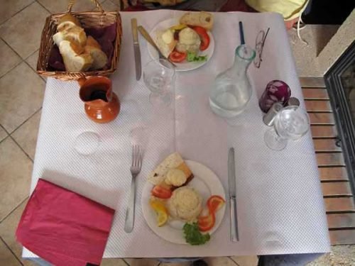 Walking in France: Our blanquettes de veau at the Faisan Doré