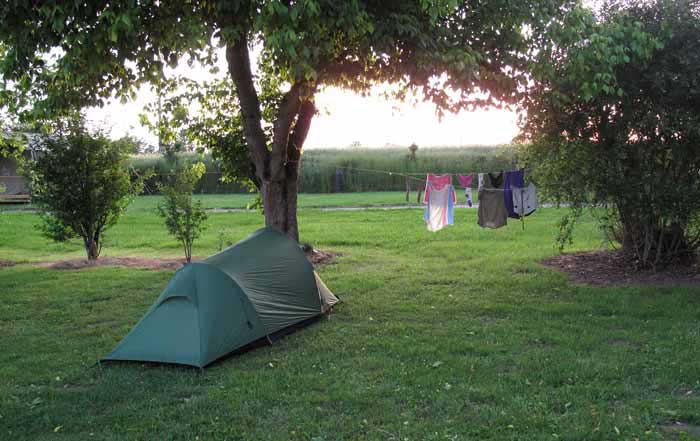 Walking in France: Installed at the camping la Garenne, Eguzon