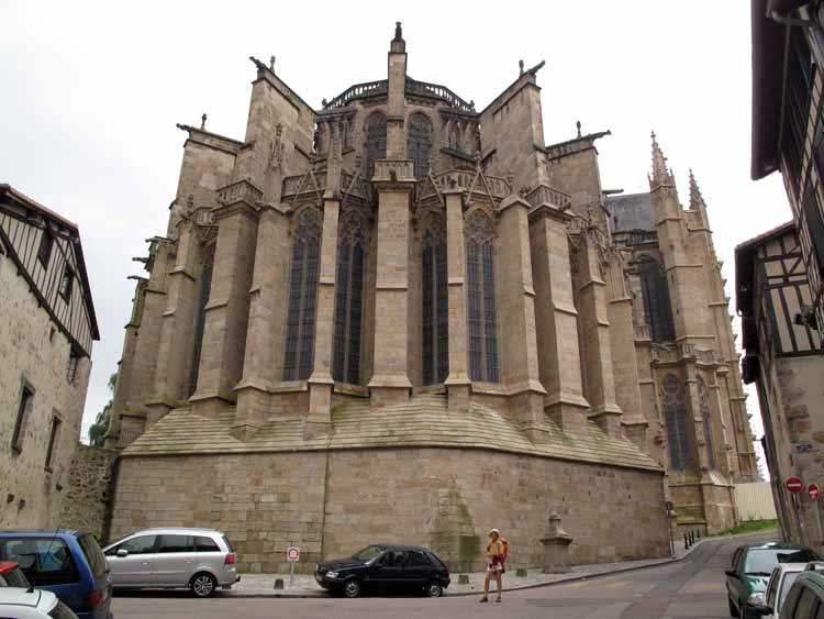 Walking in France: Passing the rear of the Limoges cathedral