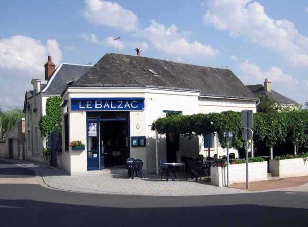 Walking in France: Le Balzac, Vouvray