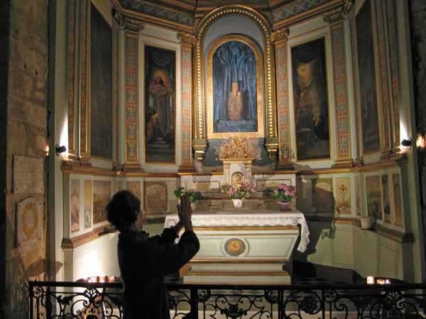 Walking in France: Praying to the Black Virgin for rain in Australia