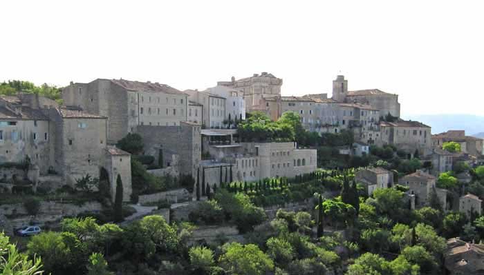 Walking in France: Looking back to Gordes