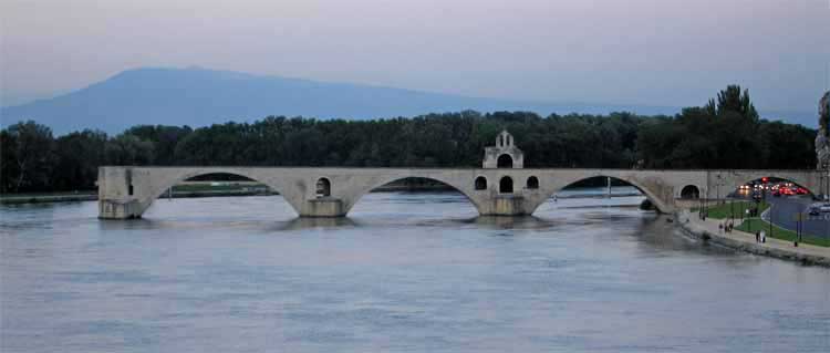 Walking in France: Pont d'Avignon on the way back to the camping after dinner