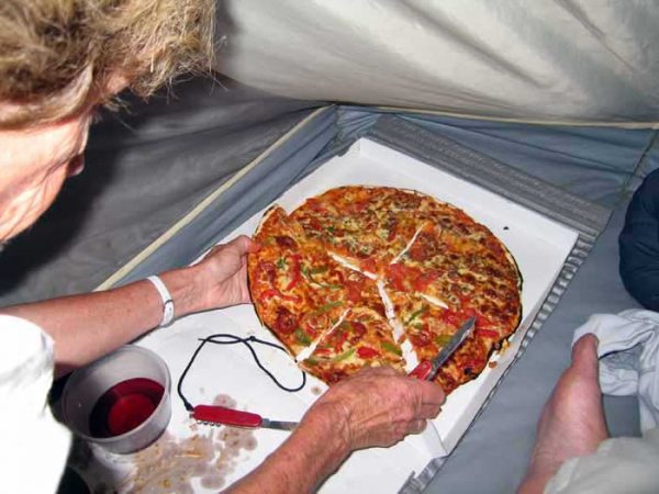 Walking in France: Pizza and Gaillac in the tent