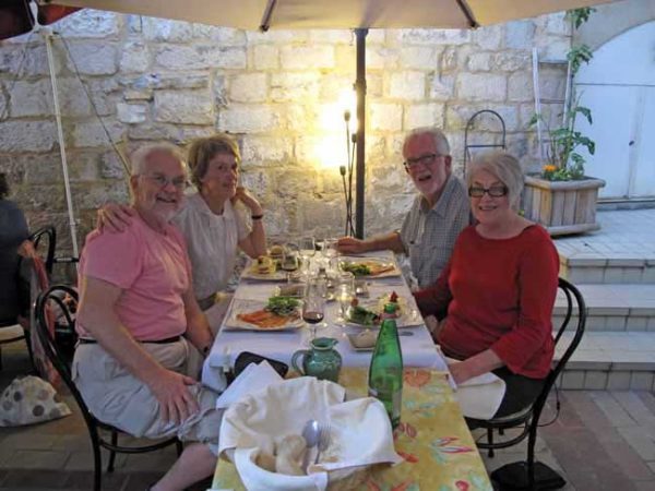 Walking in France: Dinning in Montélimar with Max and Sue
