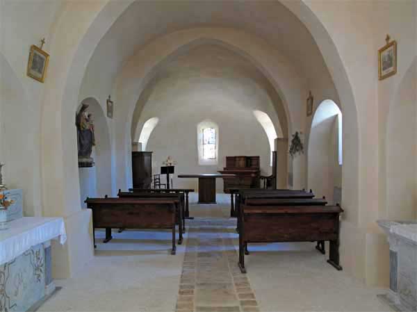 Walking in France: The interior of the church in le Poët-Sigallat