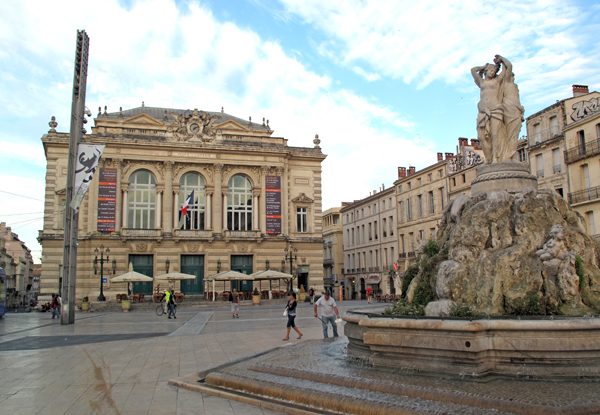 Walking in France: Much quieter than yesterday in the Place de la Comédie