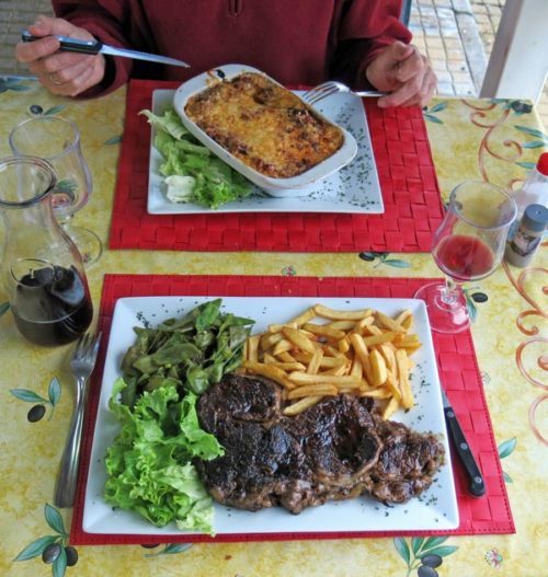 Walking in France: And the monumental mains