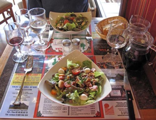Walking in France: Our entrées: a Caesar salad and a salade auvergnate