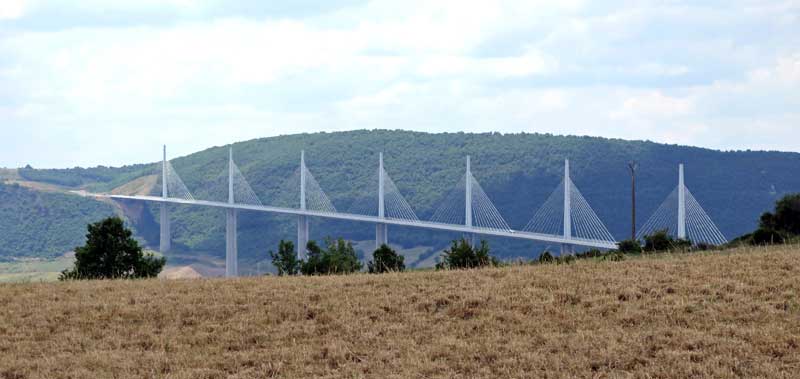 Walking in France: Looking down on the mighty Millau Viaduct