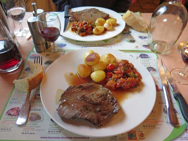 Walking in France: Main course of steaks