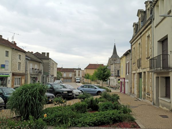 Walking in France: The main square of Lussac-les-Châteaux