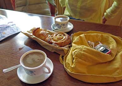 Walking in France: Second breakfast