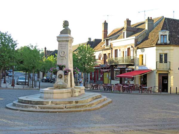 Walking in France: Statue of Toucy's favourite son, Pierre Larousse