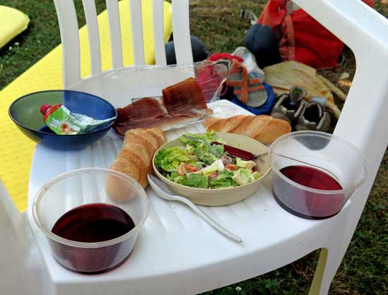 Walking in France: A grand lunch
