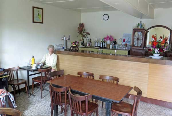 Walking in France: The splendid Chez Ginette in Méry-ès-Bois