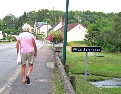 Walking in France: Crossing the mighty Barangeon river