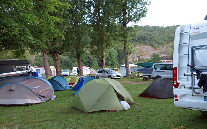 Walking in France: A tight squeeze at the Yenne camping ground