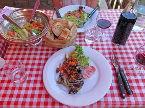 Walking in France: Entrées; a large salade verte to share