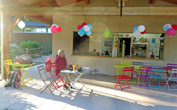 Walking in France: Shivering at the snack bar, Tence camping ground