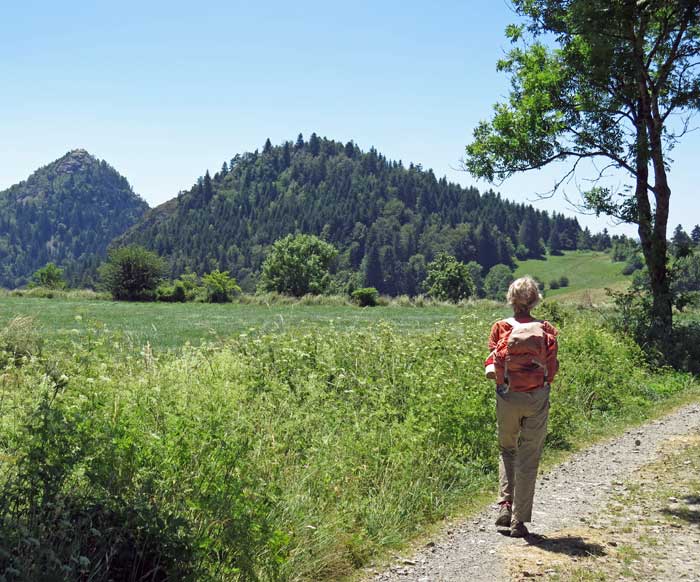 Walking in France: Passing Mont Rouge, with Peyre de Bard in the distance