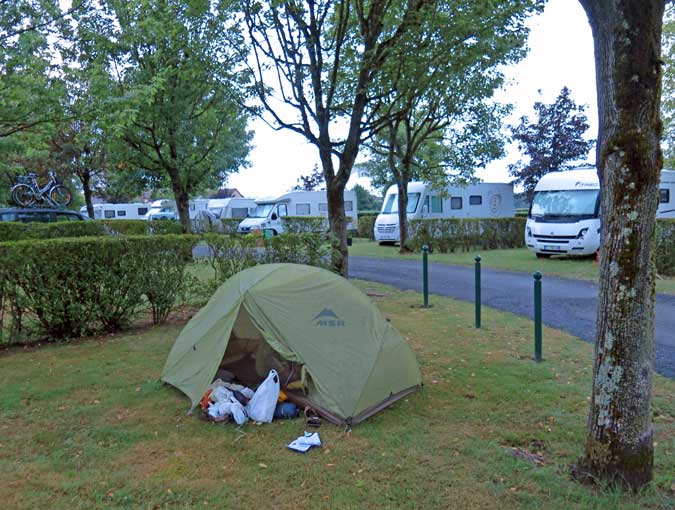 Walking in France: Calm after the storm, Dompierre-sur-Besbre camping ground