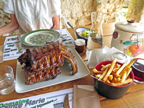 Walking in France: Followed by a mighty plate of barbecued spare ribs