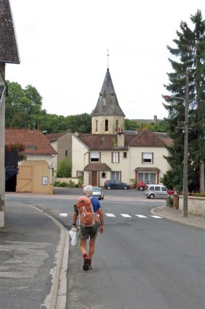 Walking in France: Arriving in Jaligny