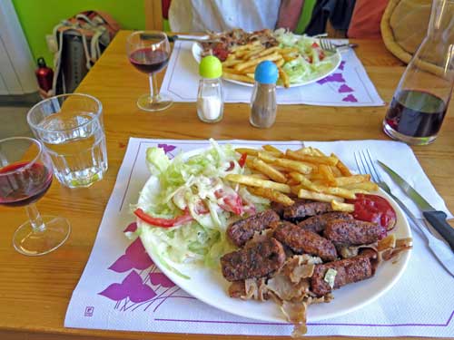 Walking in France: An excellent middle-eastern meal