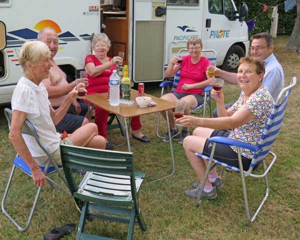 Walking in France: Drinks with our fellow campers