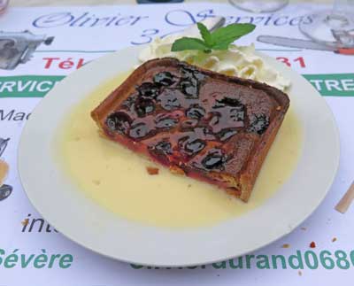 Walking in France: And to finish, a cherry clafouti