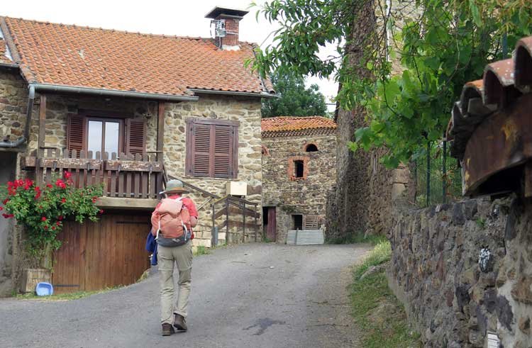 Walking in France: Passing through Channat