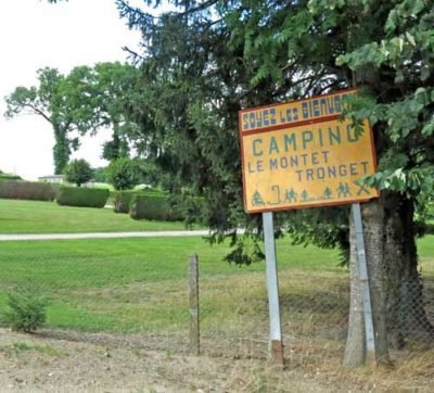 Walking in France: Welcome to the Tronget camping ground