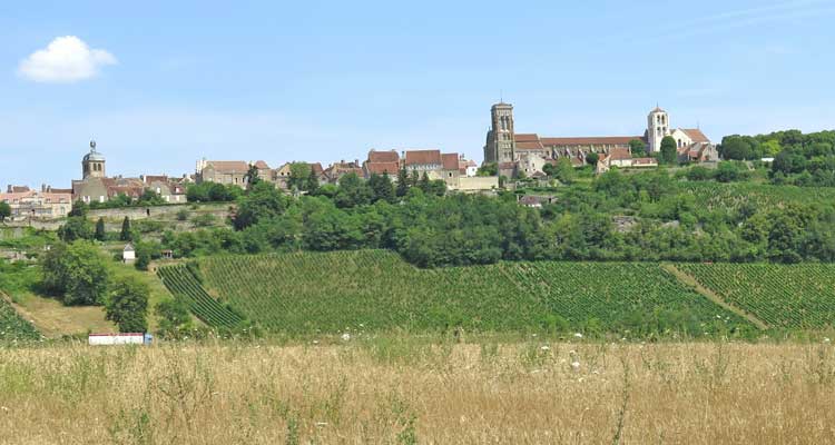 Walking in France: Descending from Vézelay to St-Père