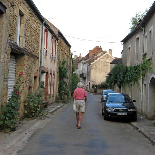 Walking in France: On the way back to the camping ground