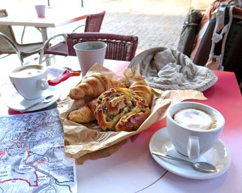 Walking in France: Breakfast in Avallon