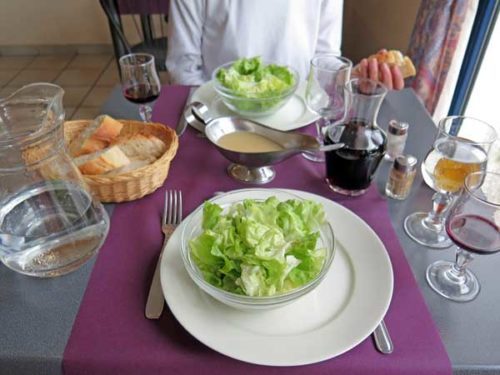 Walking in France: Entrées - a literal interpretation of salade verte