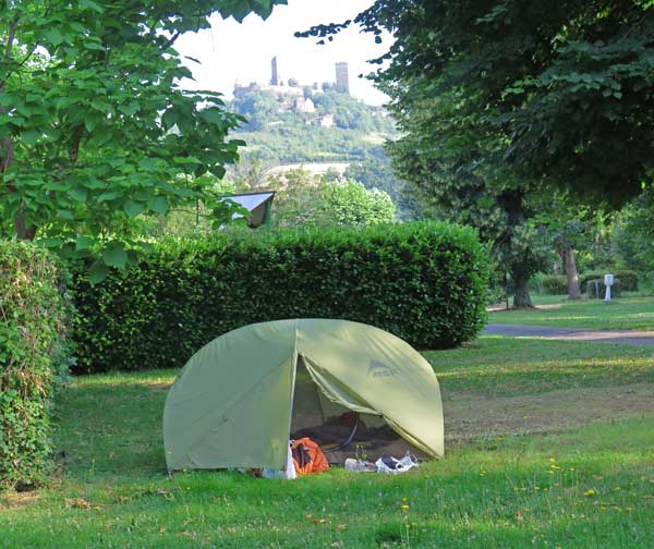 Walking in France: The delightful St-Céré camping ground with St-Laurent-les-Tours in the background