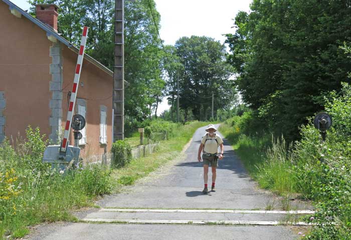 Walking in France: About to arrive in Giat
