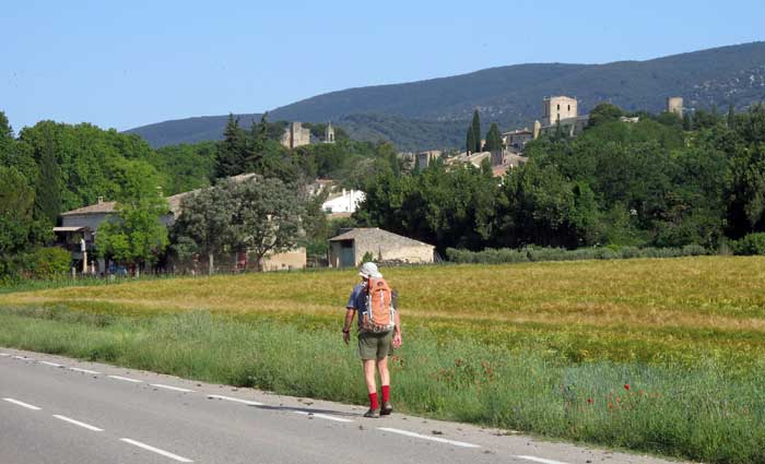 Walking back to Cucuron from the camping ground